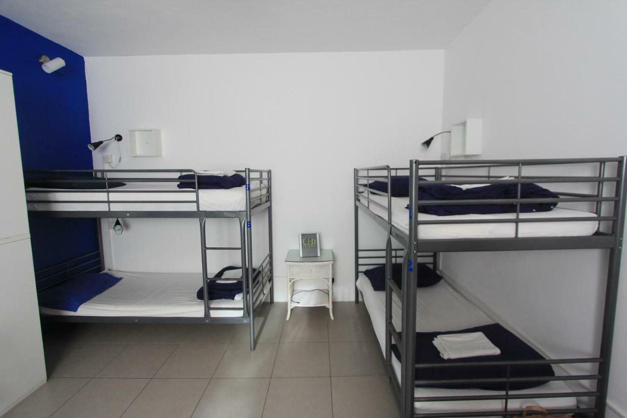 Metropole Budget Hostel Сент Джулианс Экстерьер фото